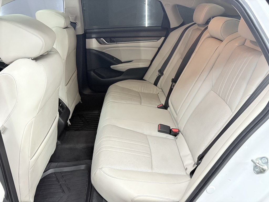 2018 Honda Accord Image 11