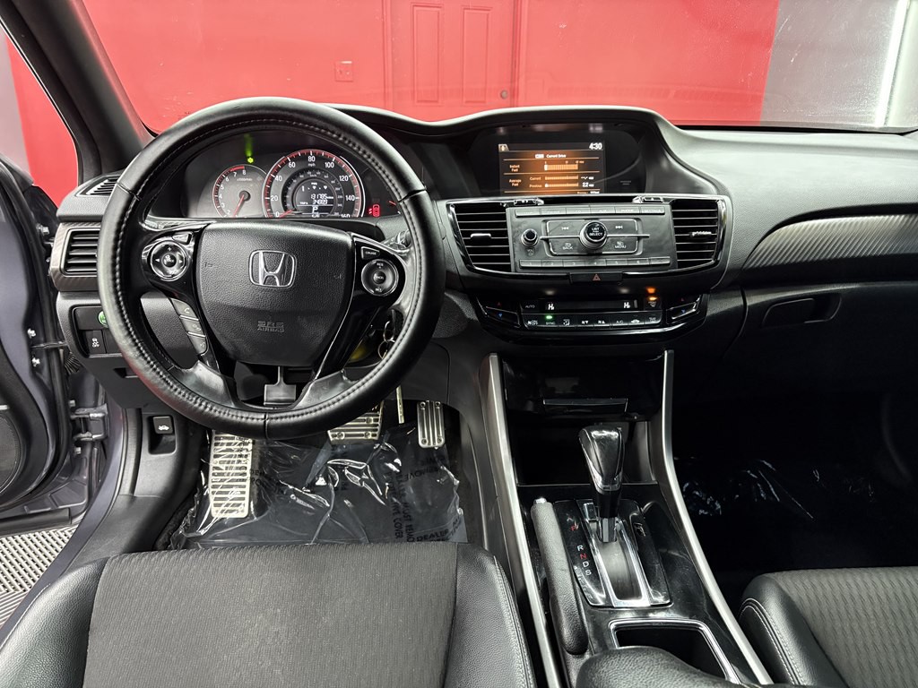 2017 Honda Accord Image 12