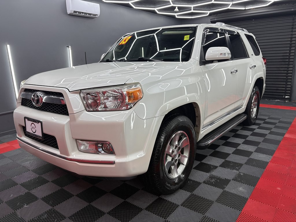 2013 Toyota 4Runner Image 1