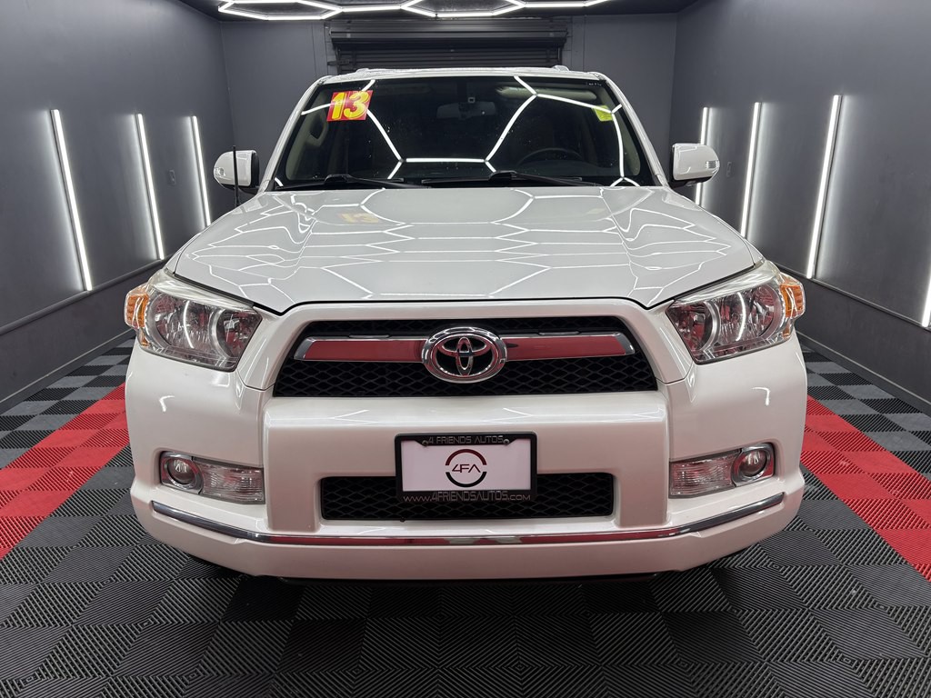 2013 Toyota 4Runner Image 2