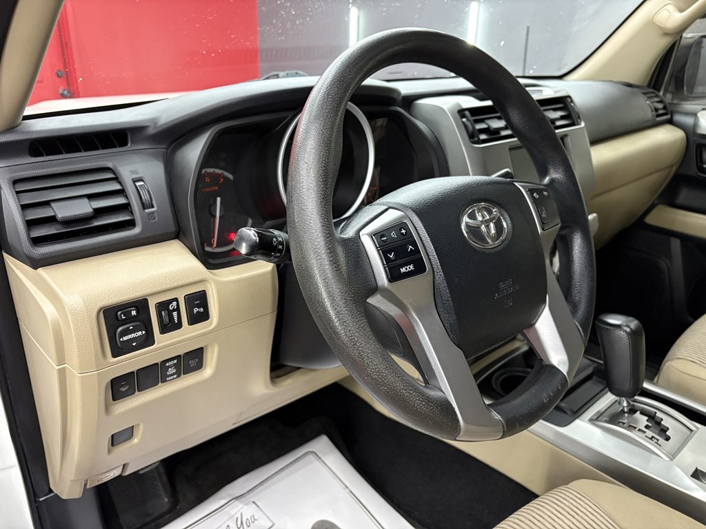 2013 Toyota 4Runner Image 17