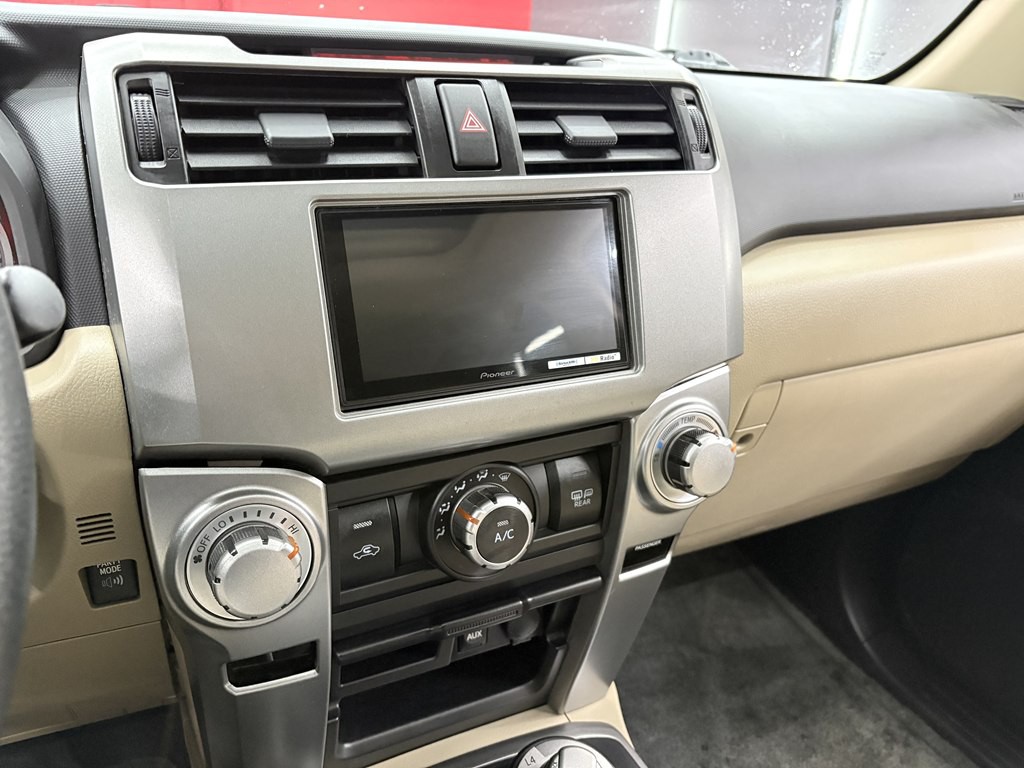 2013 Toyota 4Runner Image 22