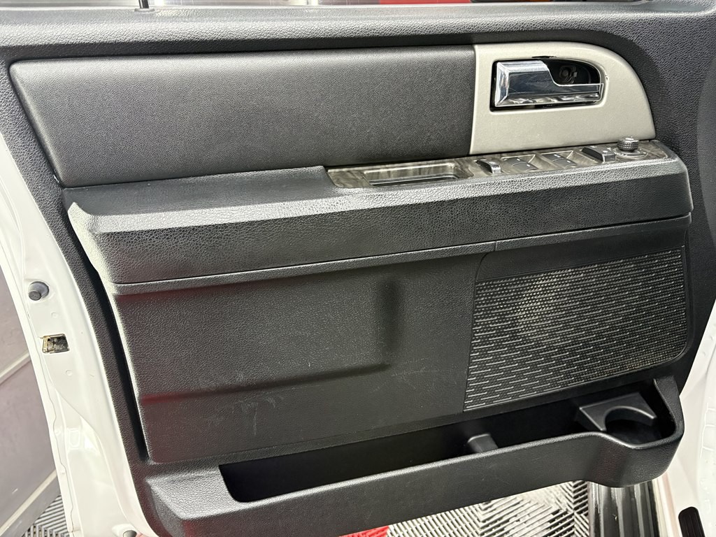 2016 Ford Expedition Image 7