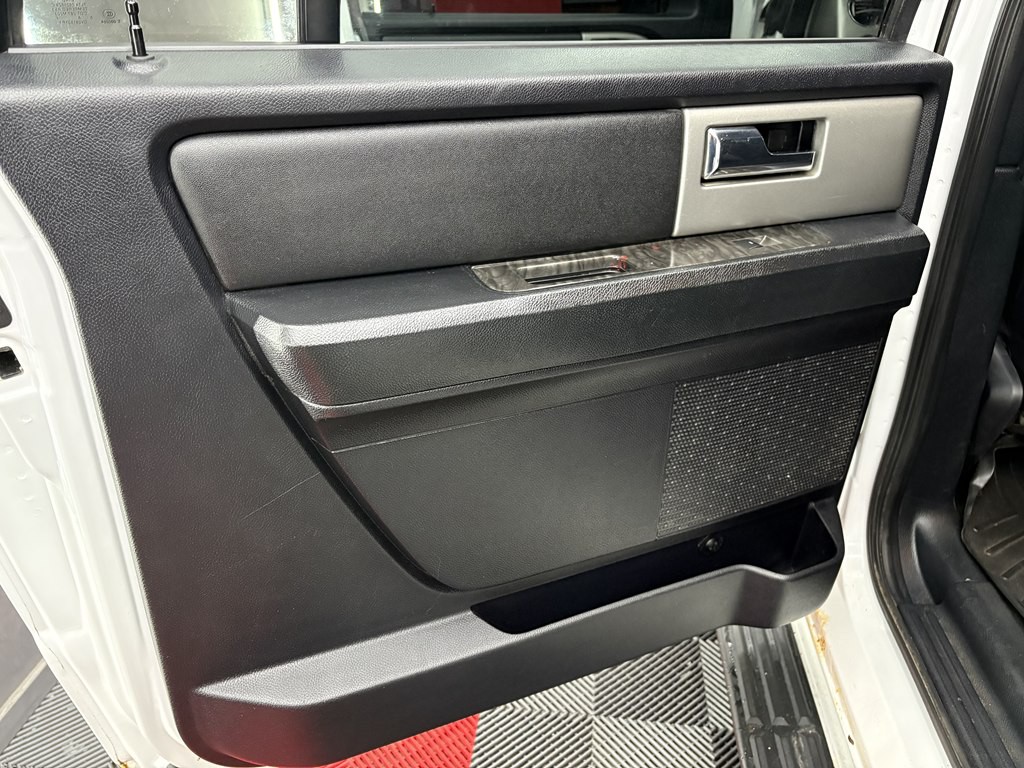 2016 Ford Expedition Image 10
