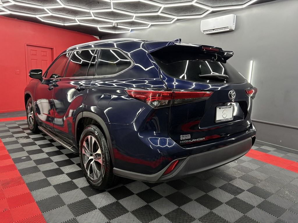 2021 Toyota Highlander Image 6