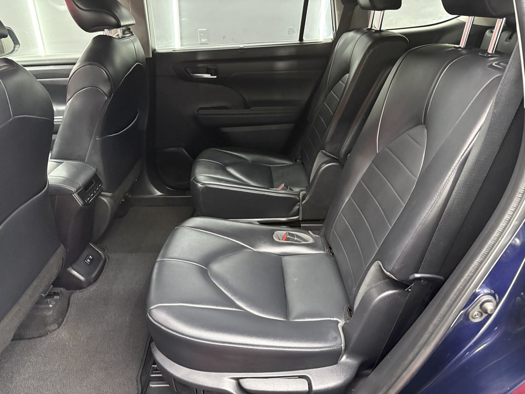 2021 Toyota Highlander Image 11