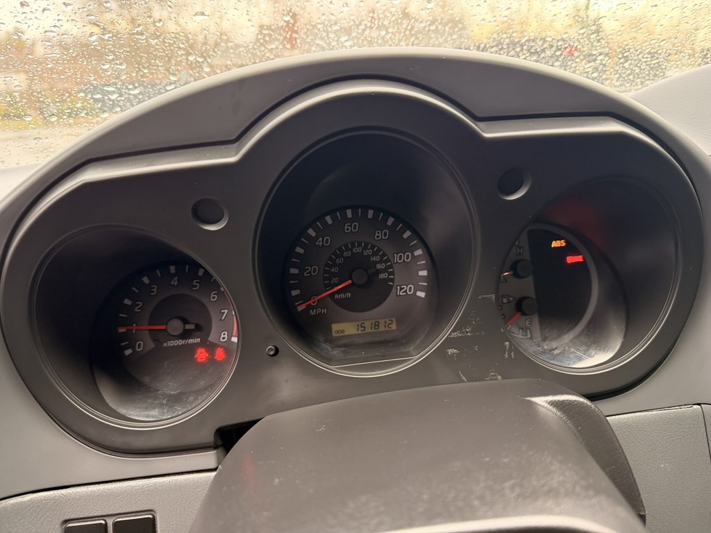 2003 Nissan Frontier Image 12