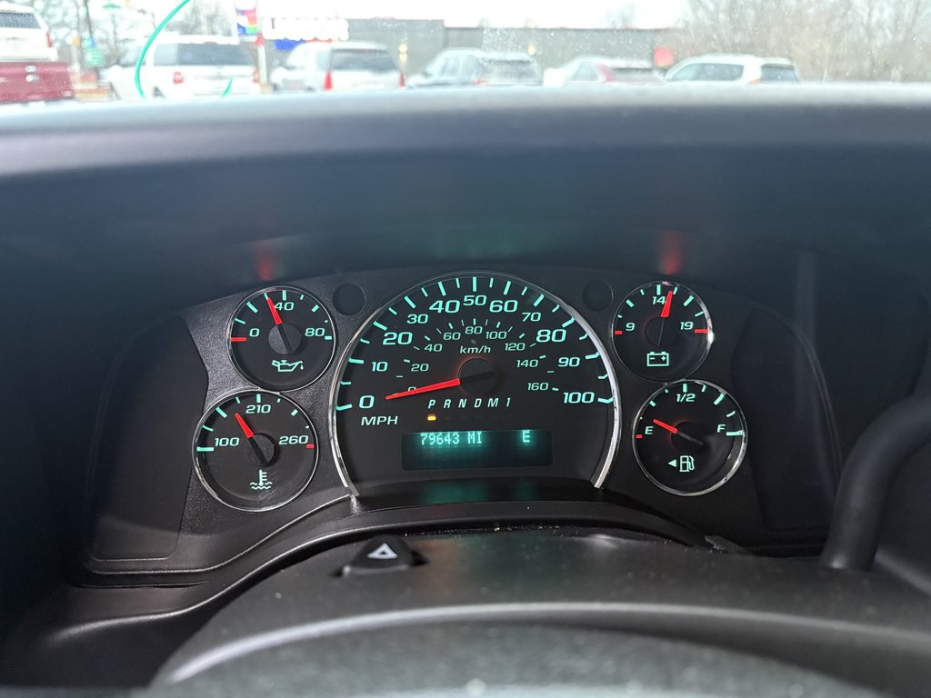 2017 Chevrolet Express Image 11