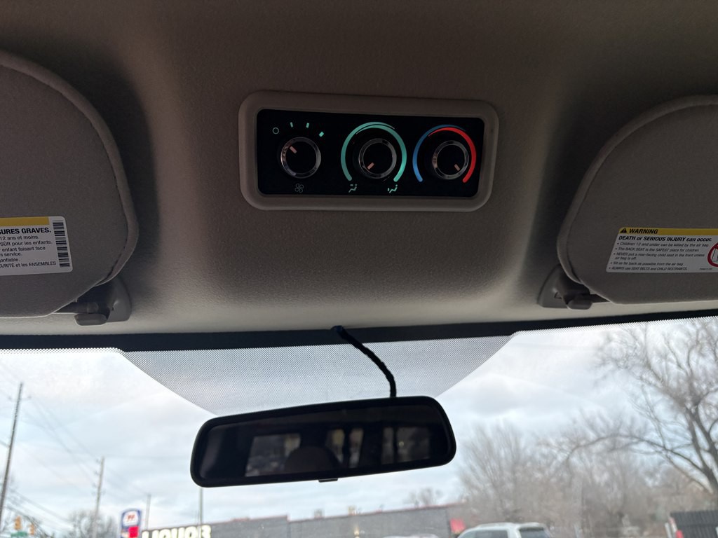 2017 Chevrolet Express Image 13