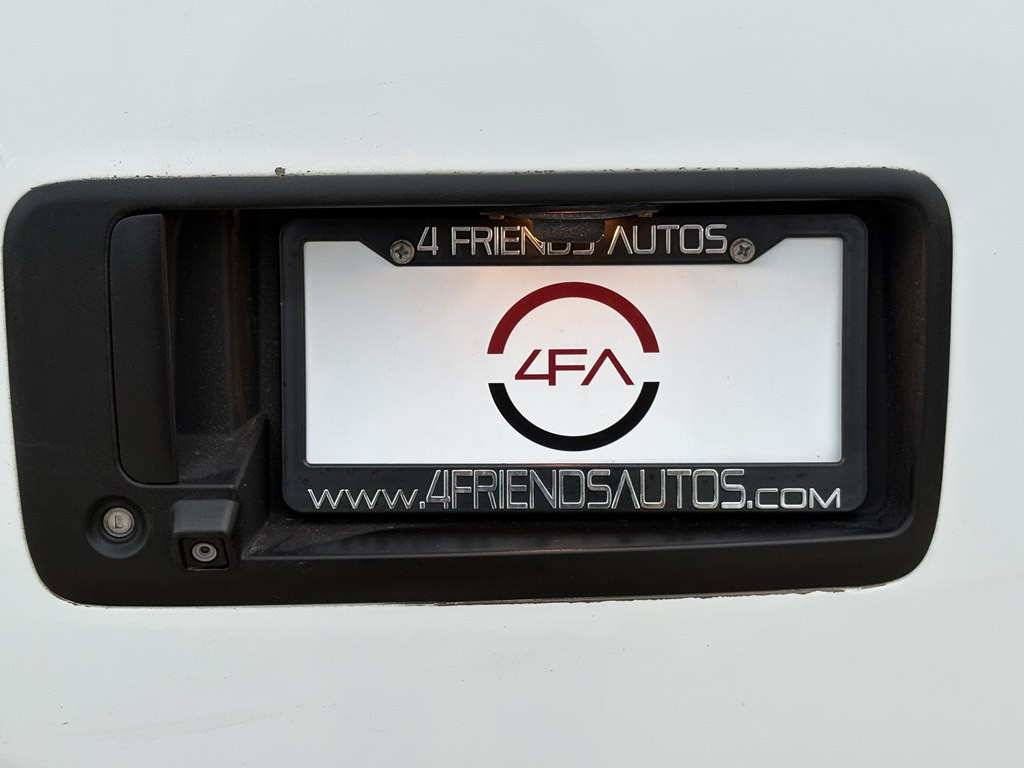 2017 Chevrolet Express Image 22