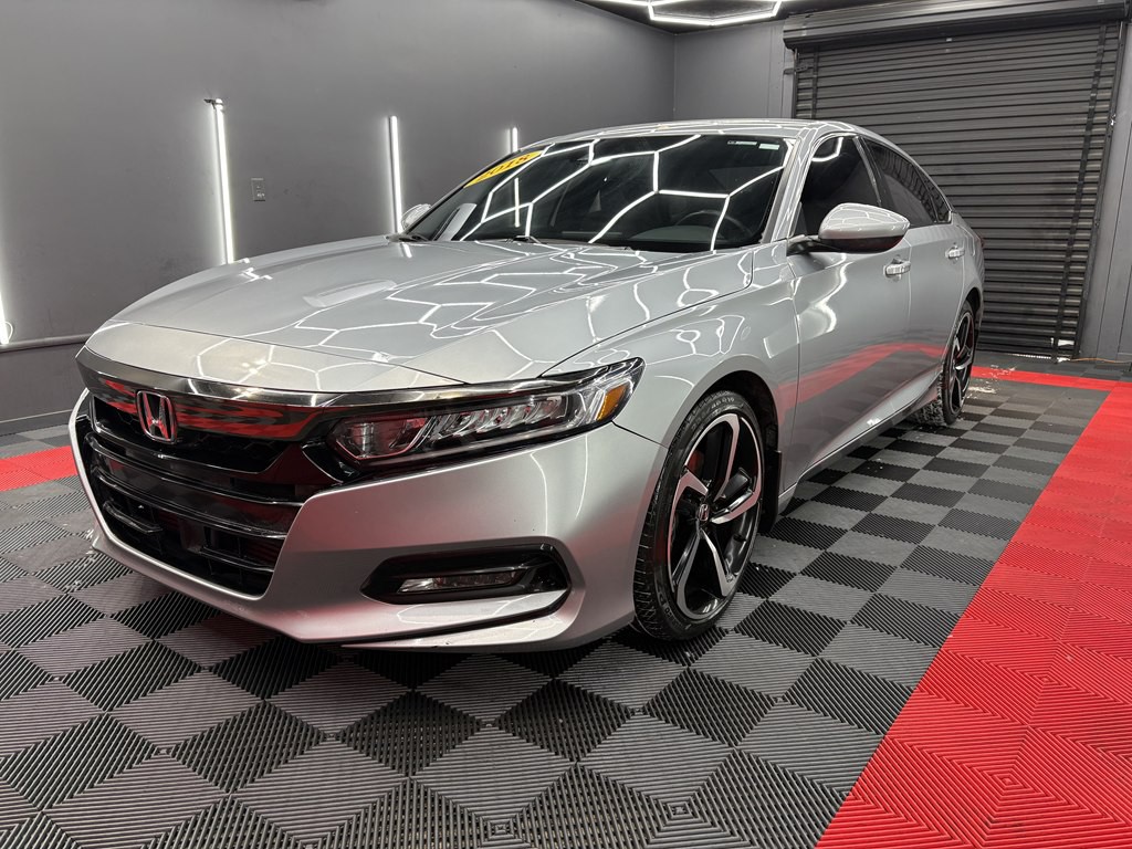 2018 Honda Accord Image 1