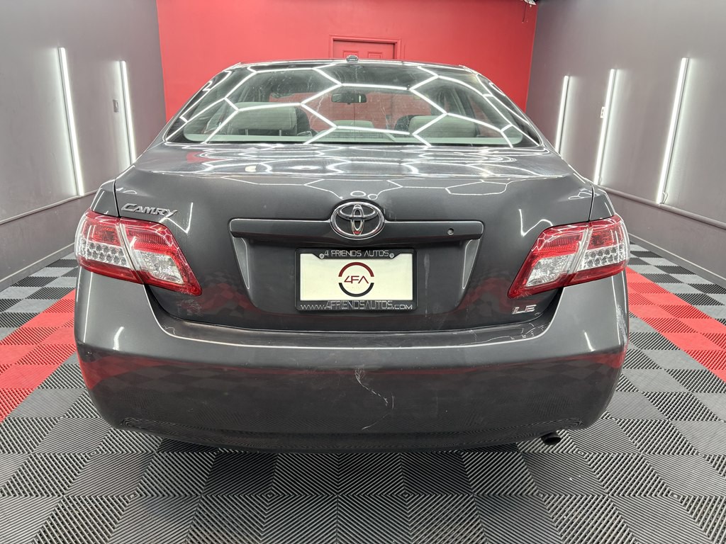2011 Toyota Camry Image 5