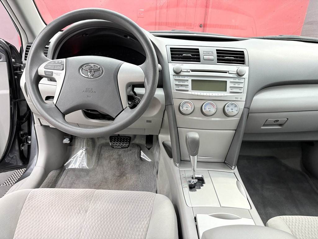 2011 Toyota Camry Image 11
