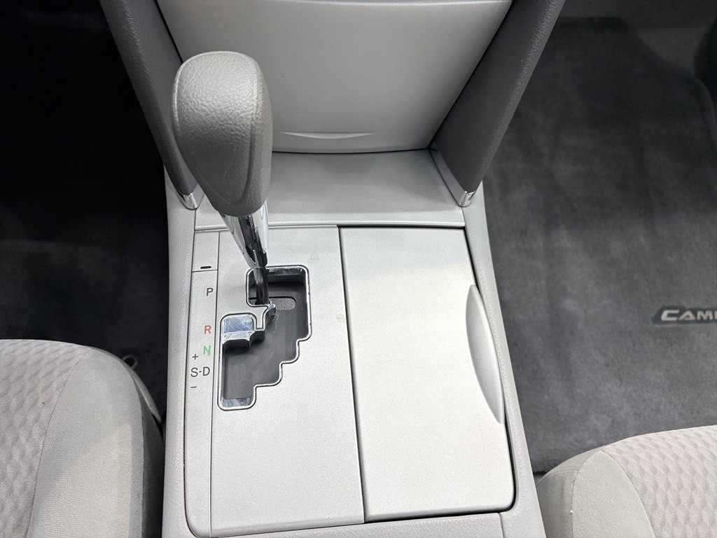 2011 Toyota Camry Image 15