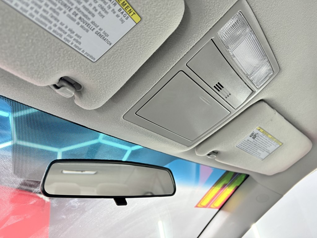 2011 Toyota Camry Image 18