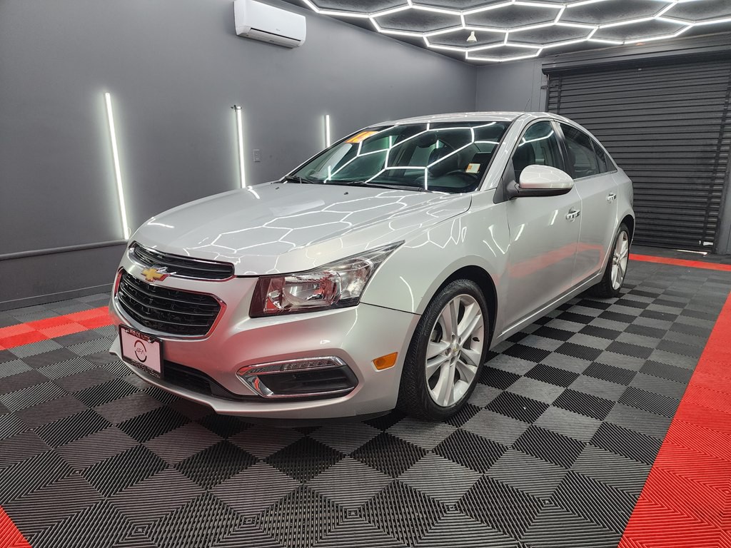 2015 Chevrolet Cruze Image 1