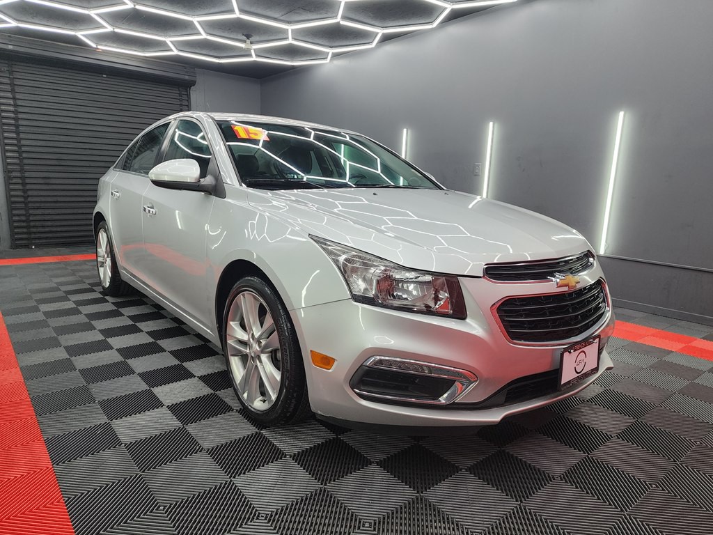 2015 Chevrolet Cruze Image 3
