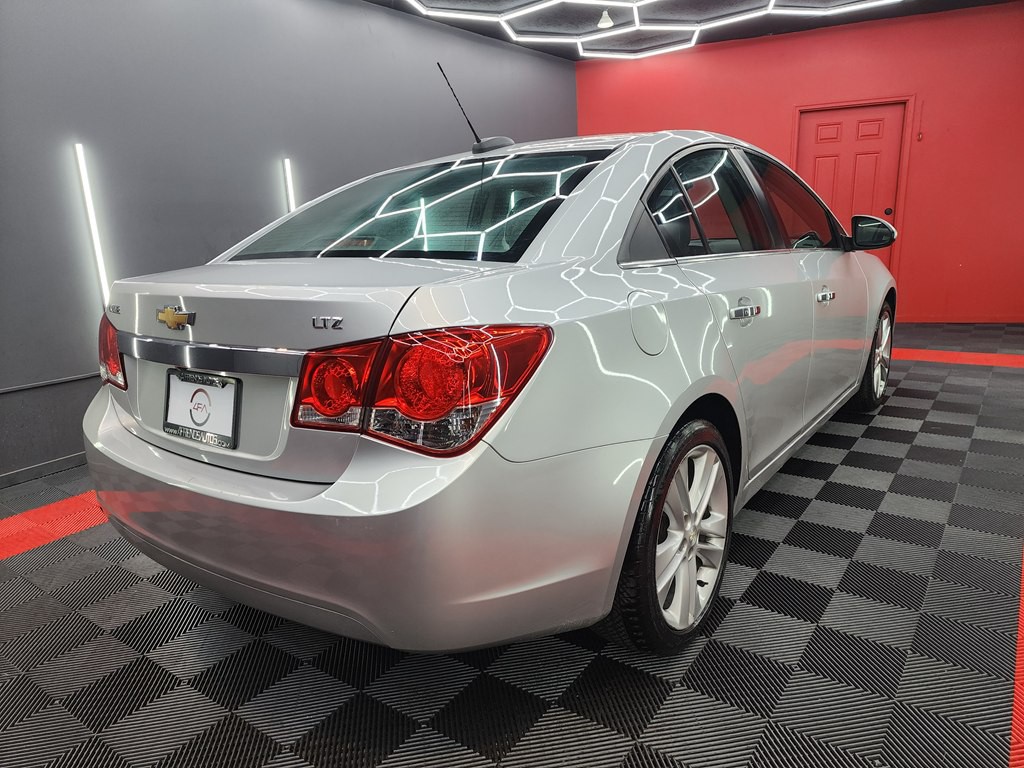 2015 Chevrolet Cruze Image 4