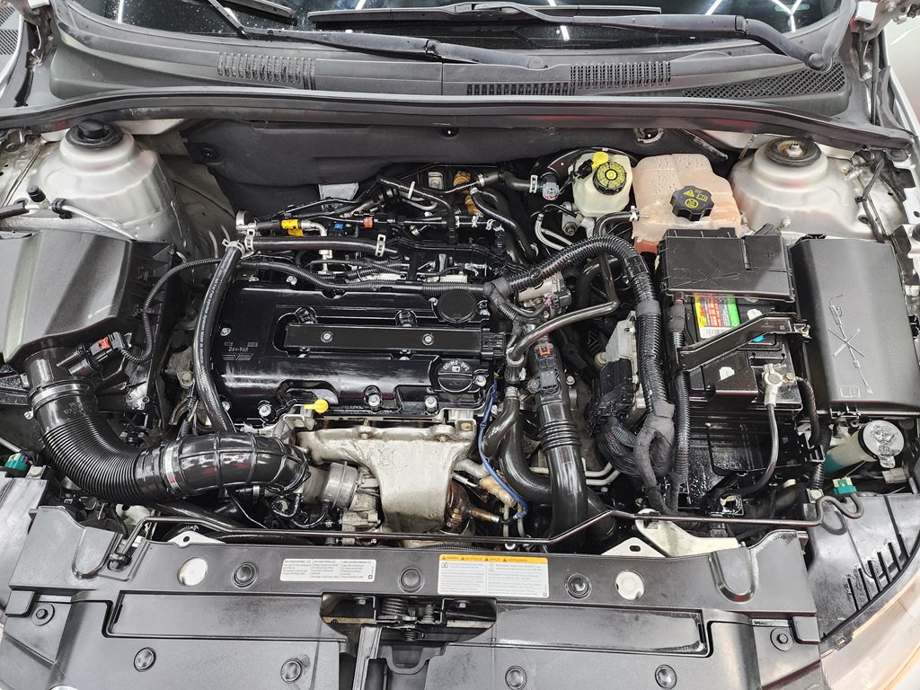 2015 Chevrolet Cruze Image 21