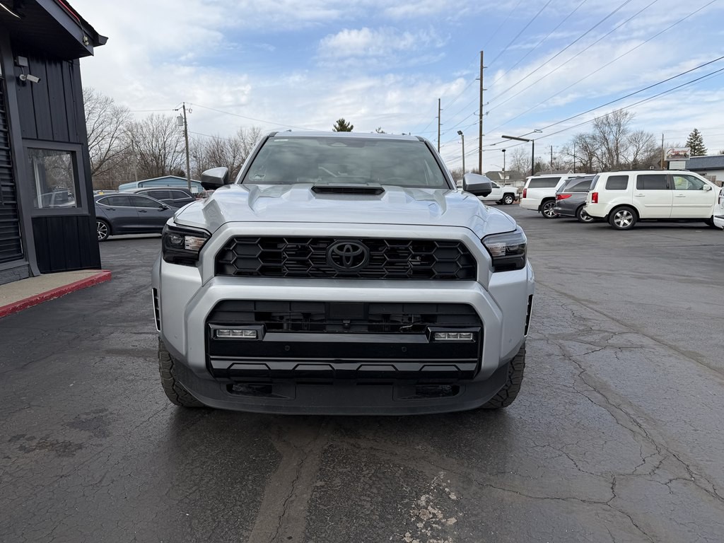 2025 Toyota 4Runner Image 2