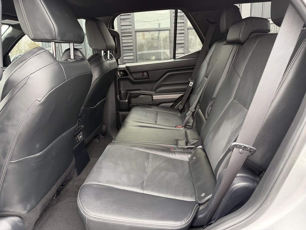 2025 Toyota 4Runner Image 9