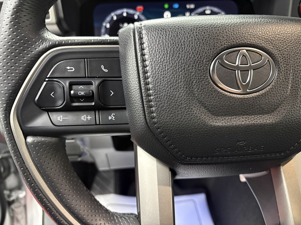 2025 Toyota 4Runner Image 17