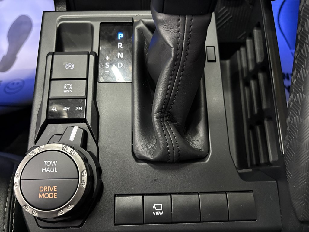 2025 Toyota 4Runner Image 21