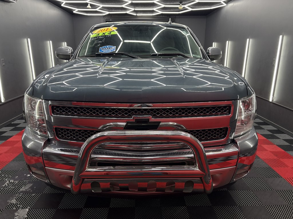 2013 Chevrolet Silverado 1500 Image 2