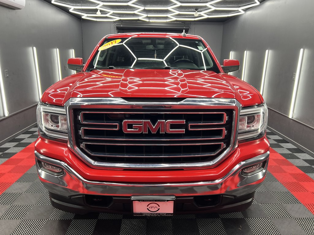 2017 GMC Sierra Image 2