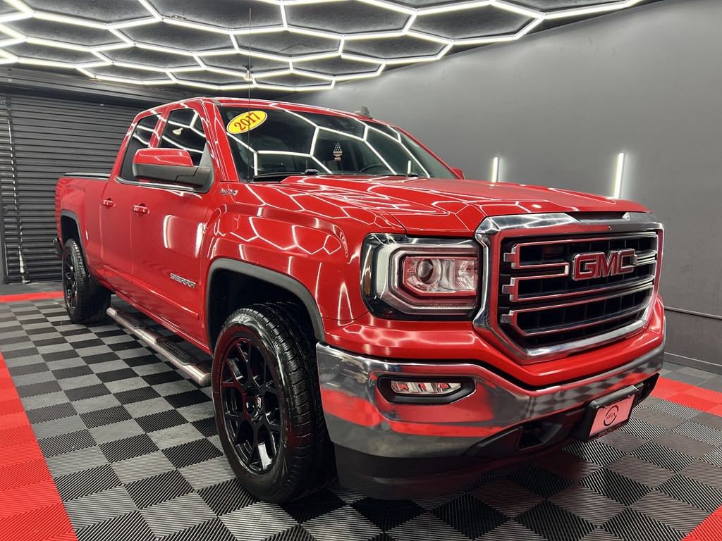 2017 GMC Sierra Image 3