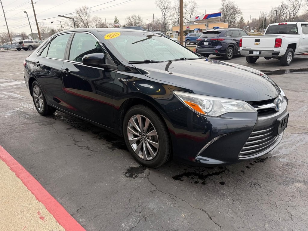 2015 Toyota Camry Image 3