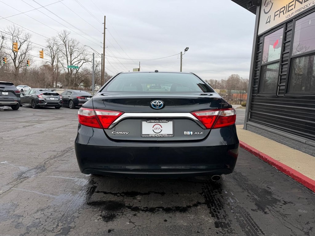 2015 Toyota Camry Image 6