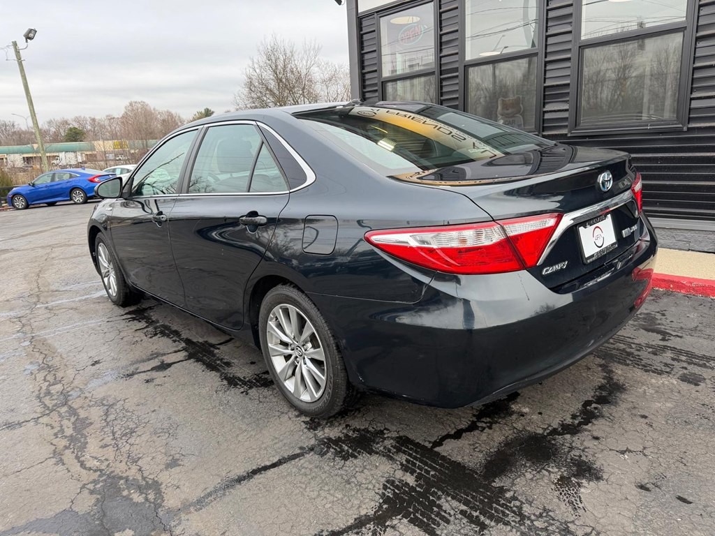 2015 Toyota Camry Image 7