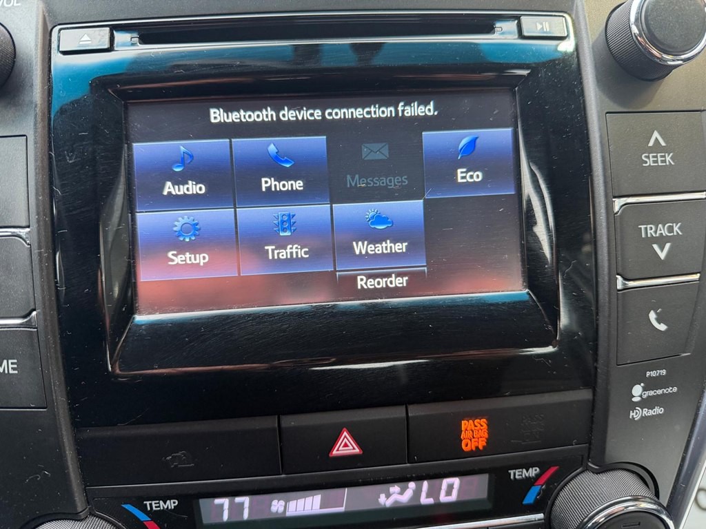 2015 Toyota Camry Image 19