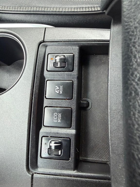 2015 Toyota Camry Image 21