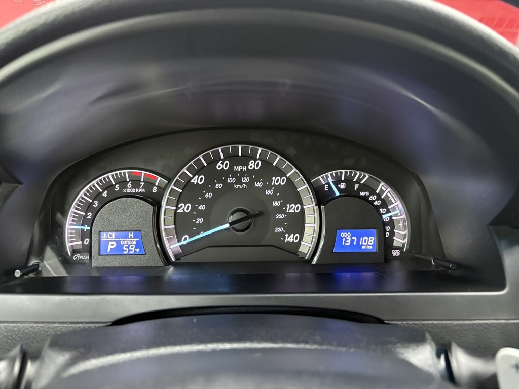 2012 Toyota Camry Image 17