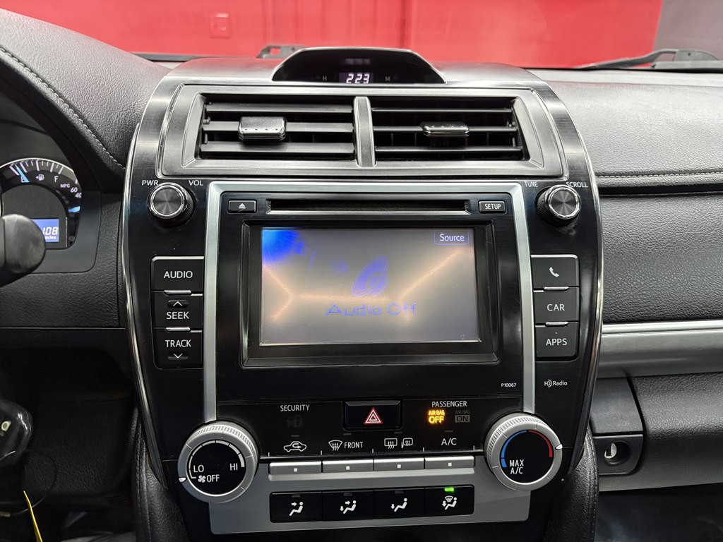 2012 Toyota Camry Image 19