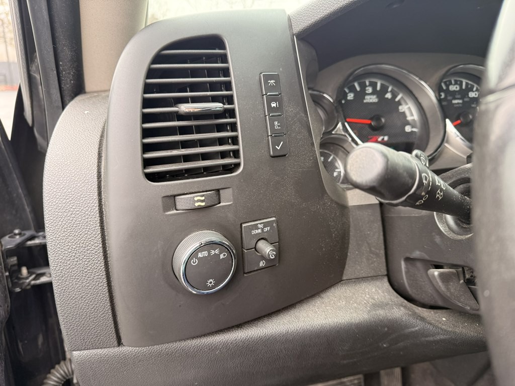 2010 Chevrolet Silverado 1500 Image 10