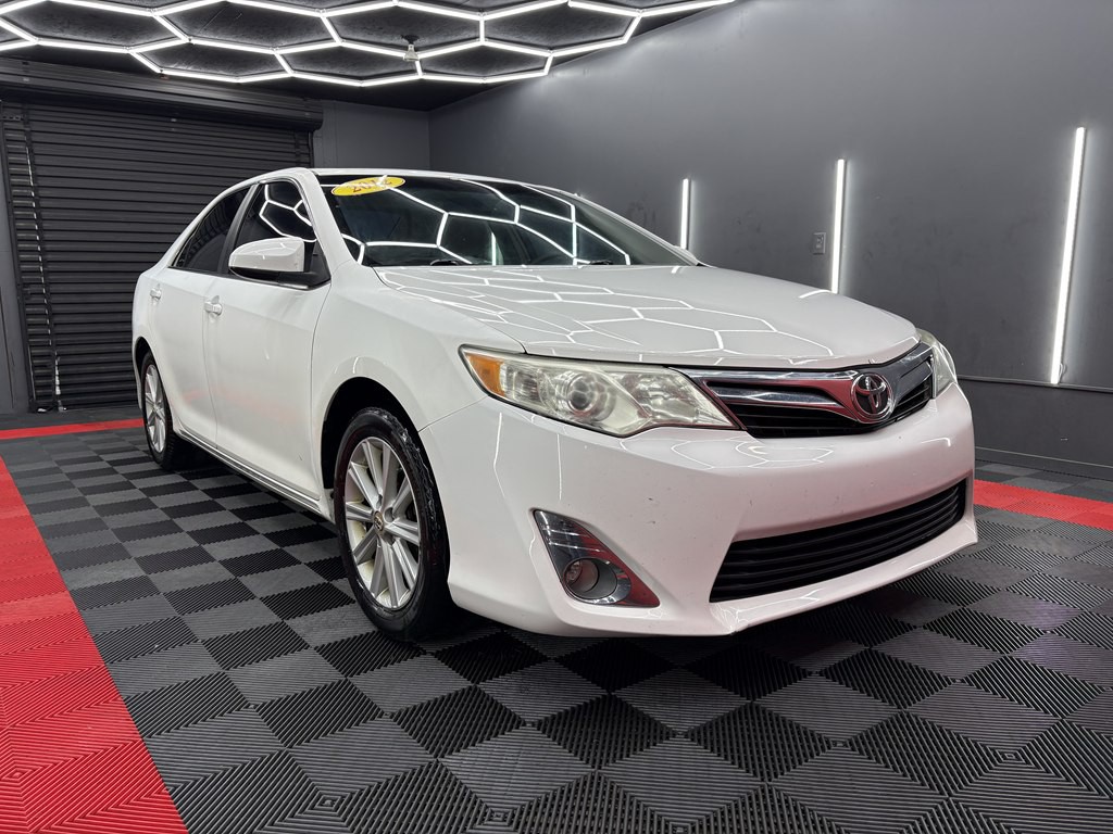 2012 Toyota Camry Image 3