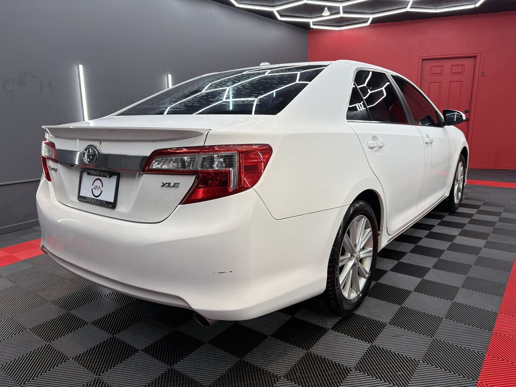 2012 Toyota Camry Image 4