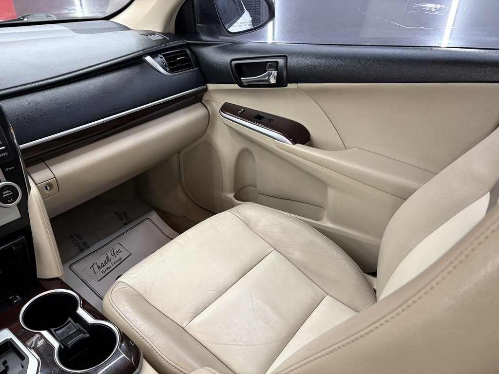 2012 Toyota Camry Image 13