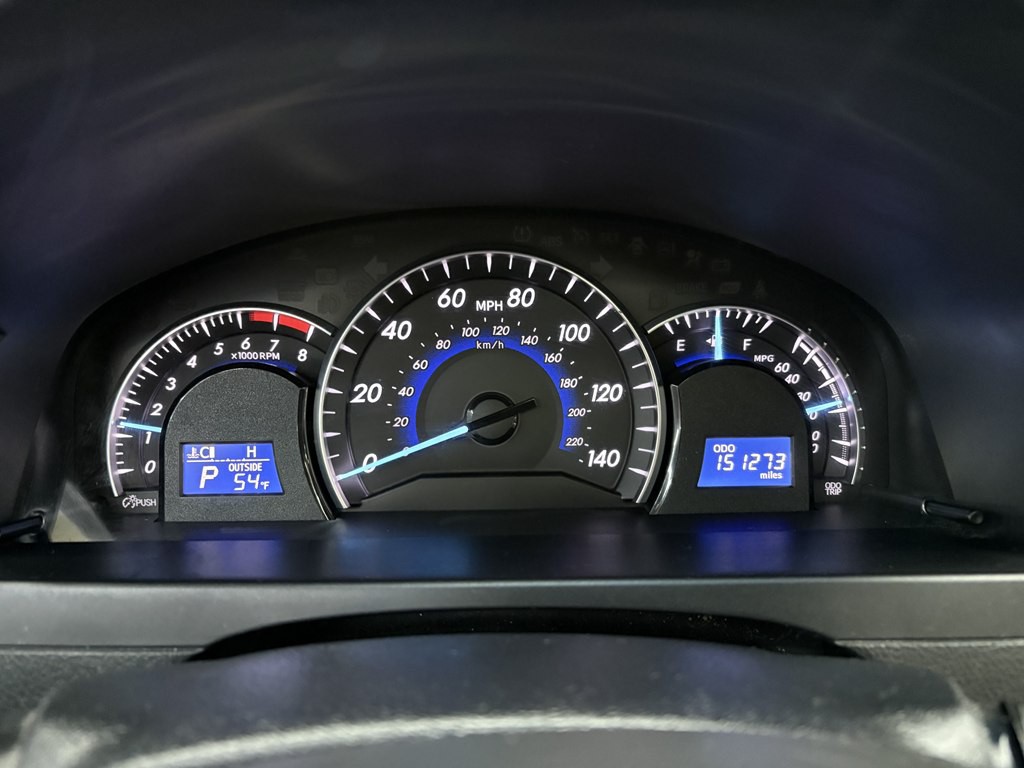 2012 Toyota Camry Image 16