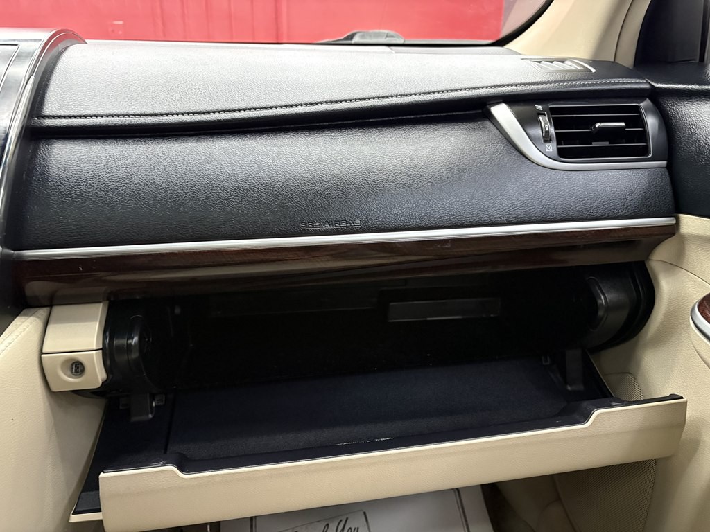 2012 Toyota Camry Image 22