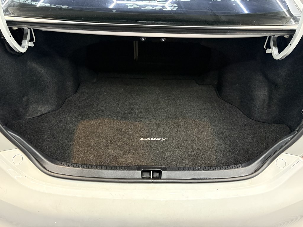 2012 Toyota Camry Image 25
