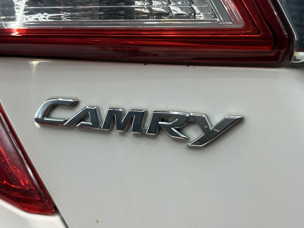 2012 Toyota Camry Image 27