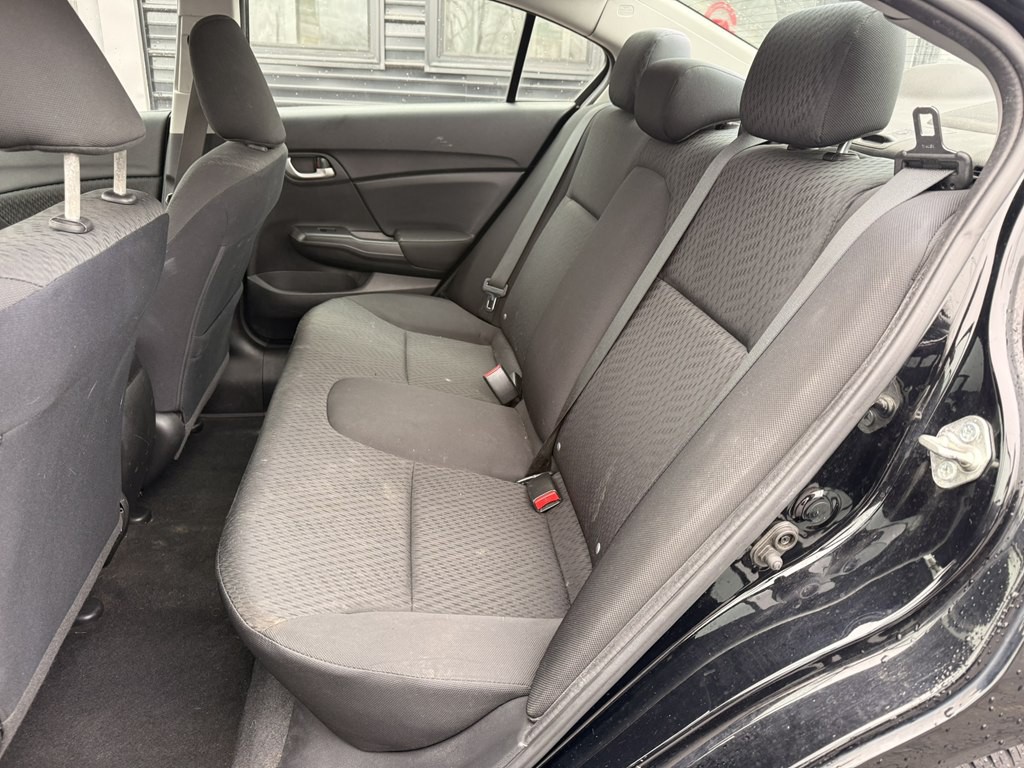 2015 Honda Civic Image 16