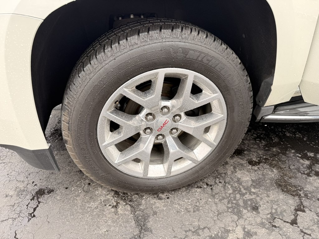 2015 GMC Yukon Image 21