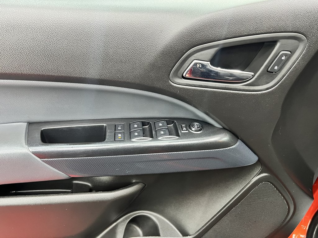 2016 Chevrolet Colorado Image 8