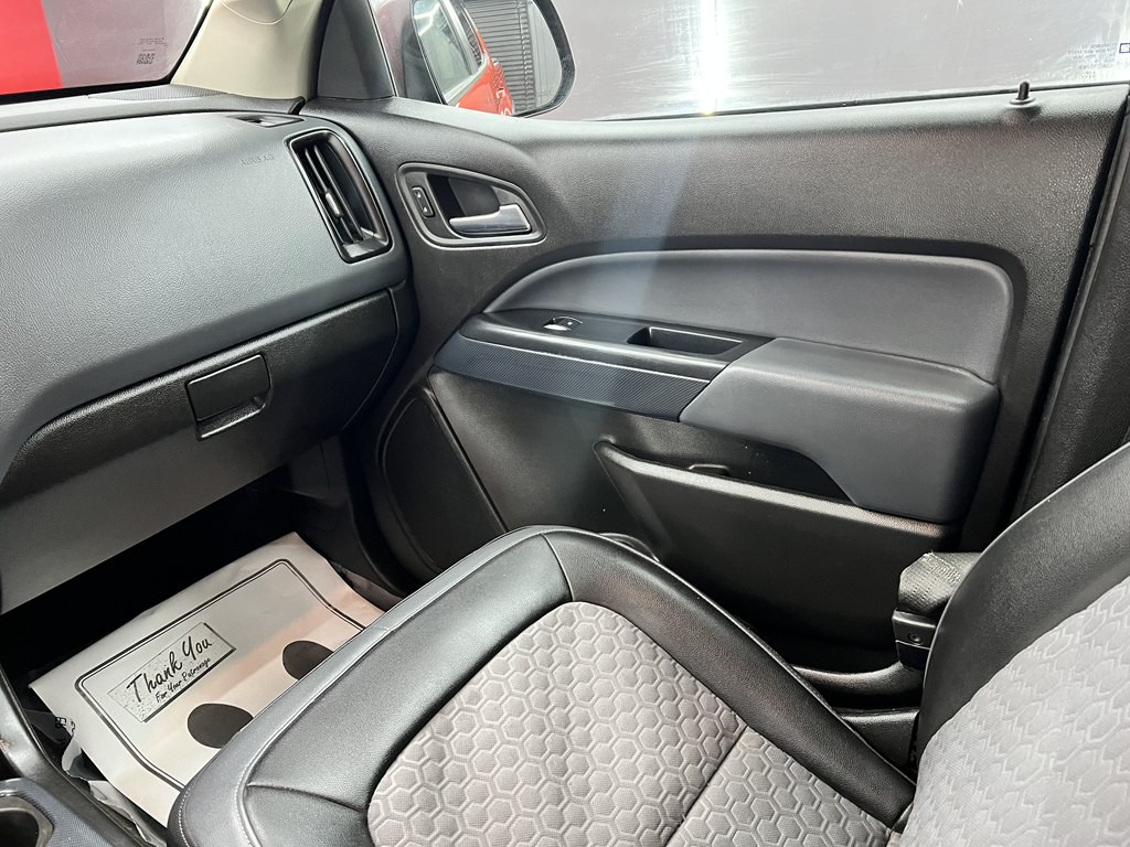 2016 Chevrolet Colorado Image 12