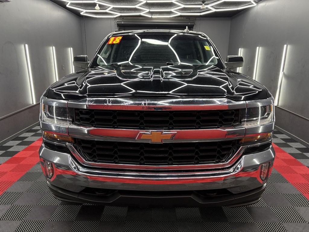 2018 Chevrolet Silverado 1500 Image 2